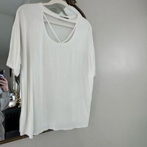 Elegant White Short Sleeve Women's Top